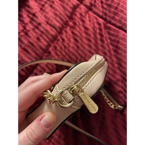 💕HP💕 RARE MICHAEL KORS PINK CROSSBODY PURSE!!!! - Picture 7 of 7